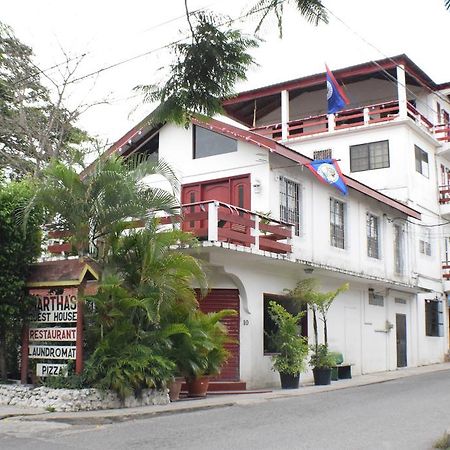 Martha'S Guesthouse San Ignacio Exterior photo