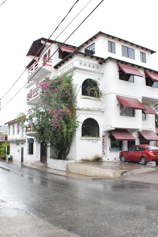 Martha'S Guesthouse San Ignacio Exterior photo